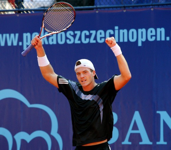 Jewgienij Koroliew udowodnił, że siła w tenisie jest bardzo ważna. W Szczecinie dołożył do niej dokładność i został triumfatorem.