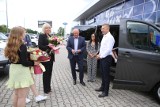 Wychowankowie domów dziecka w powiecie głubczyckim będą miały nowego busa. To efekt dofinansowania Urzędu Marszałkowskiego