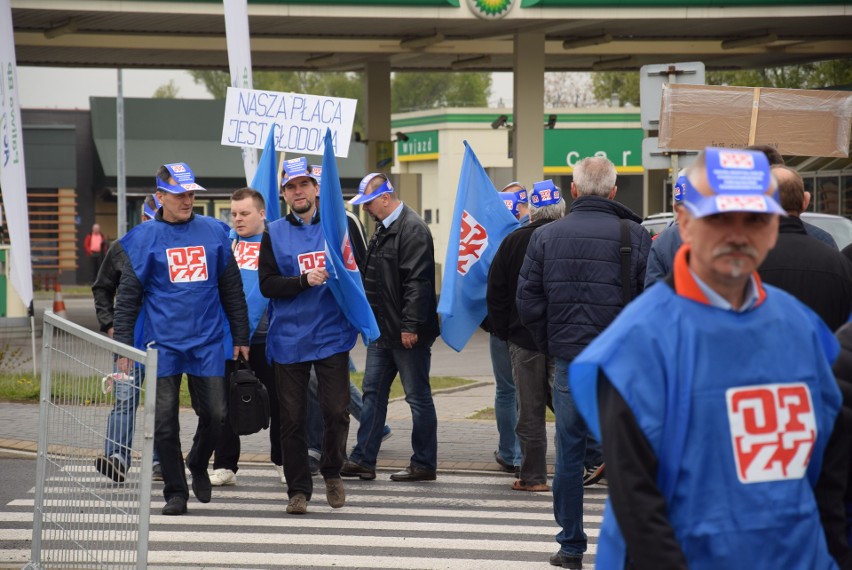 Trwa protest w Rybniku. Zablokowane centrum miasta! ZDJĘCIA