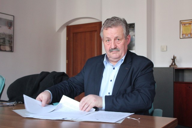 Robert Sienkiel był naczelnikiem Trzeciego Urzędu Skarbowego w Lublinie przez 11 lat. Został odwołany w 2006 r.