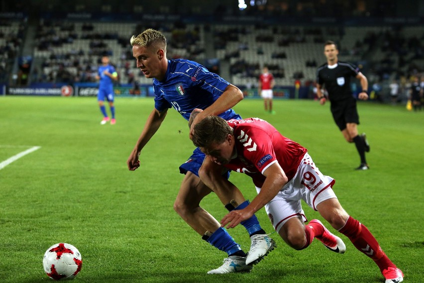 Mecz Dania - Włochy na stadionie Cracovii, z lewej Andrea...