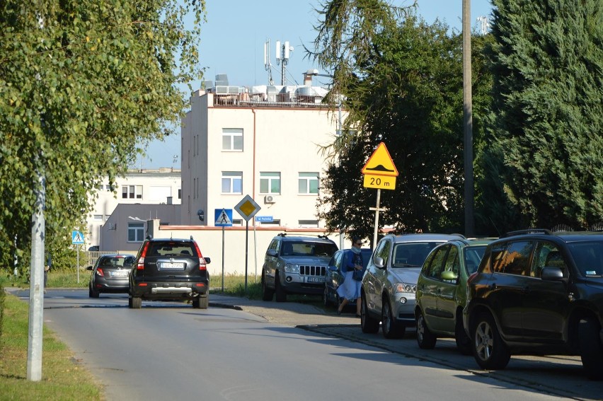 Trzy firmy chcą przebudować ul. Młodzieżową w Łowiczu