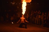 Festiwal Krzemienia Pasiastego w Sandomierzu obfitował w wiele atrakcji. Dla gości odbył się Pokaz Teatru Ognia. Turyści byli pod wrażeniem