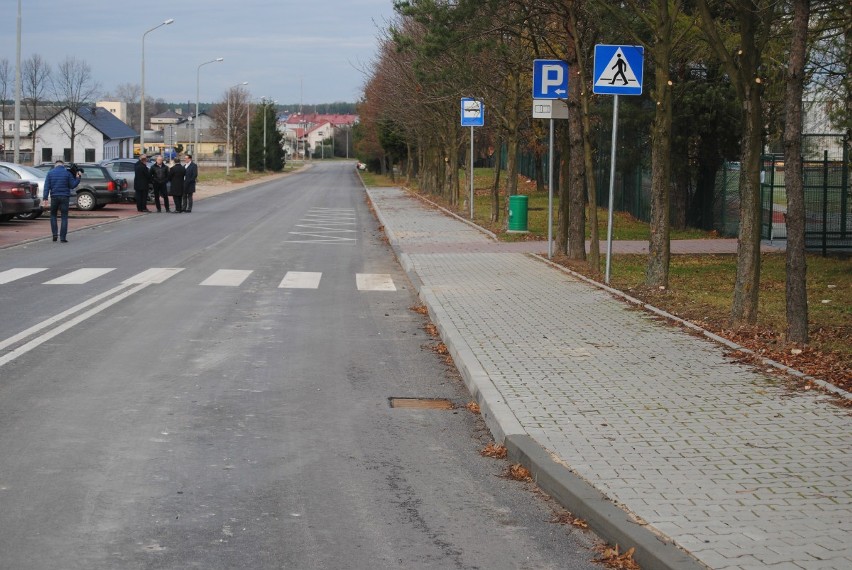 Dwie ważne ulice we Włoszczowie – Koniecpolska i Głowackiego – oddane do użytku (ZDJĘCIA)