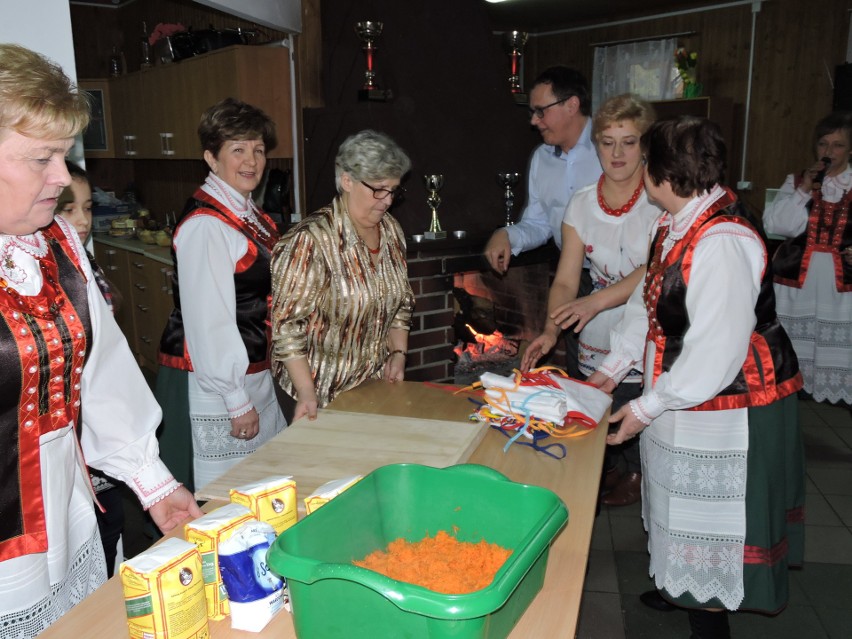 Święto Fafernucha w Golance, 2018. Posłowie, starosta i wójtowie gnietli ciasto. Zdjęcia