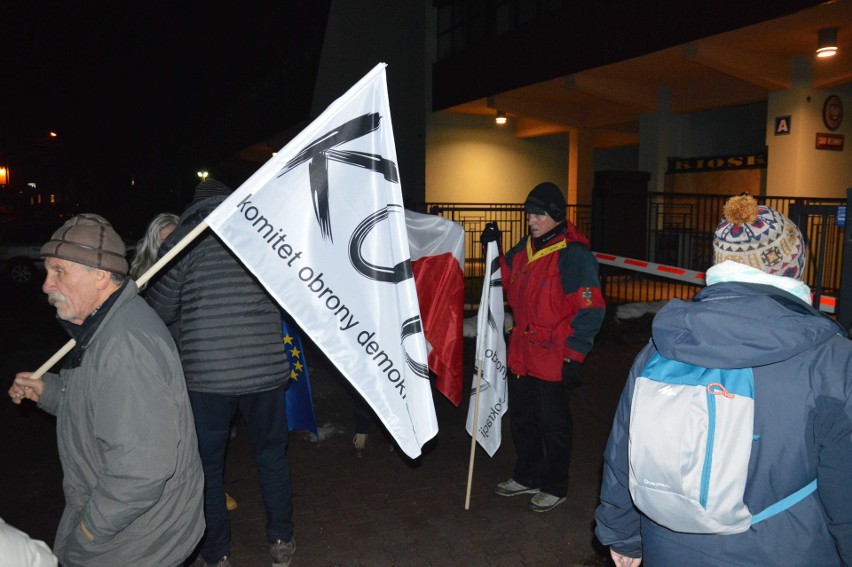 Zakopane. Protestowali w obronie sądów i wyborów [ZDJĘCIA]