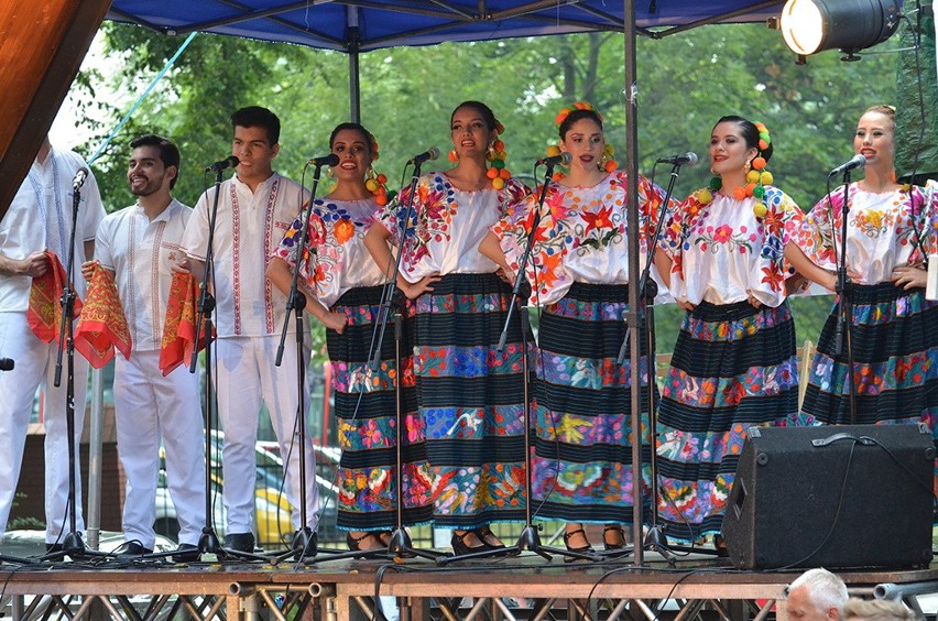 Międzynarodowe Spotkania Folklorystyczne: Niespodzianka ze Słowacji (ZDJĘCIA, PROGRAM)