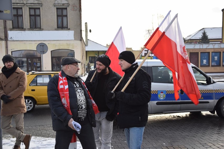 Nie ma zgody na antysemityzm - powstańcy warszawscy ostro o marszu narodowców w Oświęcimiu