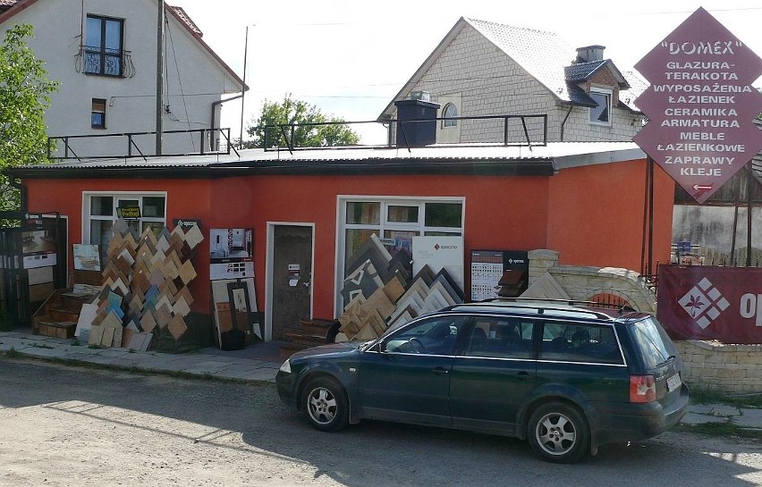 „Domex” mieści się przy ulicy Towarowej w Staszowie. Klienci...