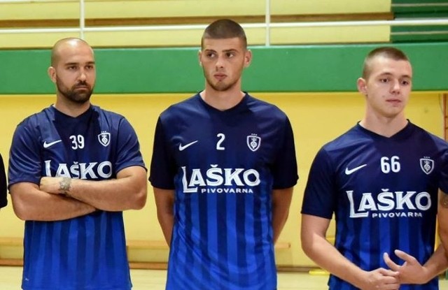 Branko Vujović (w środku) na treningu Celje Pivovarnej Lasko.