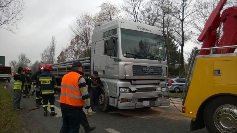 Wypadek na ul. Strykowskiej. Jedna osoba ranna! Korki! [zdjęcia]