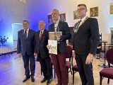 Nagrody „Bonum Publicum” Miasta Sandomierza wręczone podczas uroczystej gali w Zamku Królewskim. Poznaj laureatów. Zobacz zdjęcia