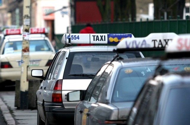 - W naszym mieście taksówki są tanie. Amerykanie nie będą konkurencyjni - uważają szczecińscy taksówkarze.