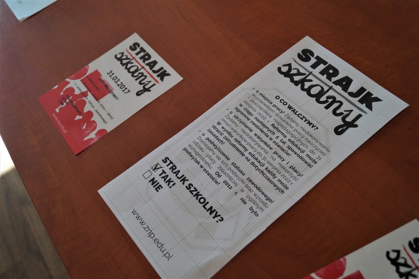 Strajk nauczycieli w mikołowskich szkołach. "Walczymy o edukację dzieci i młodzieży" [ZDJĘCIA]