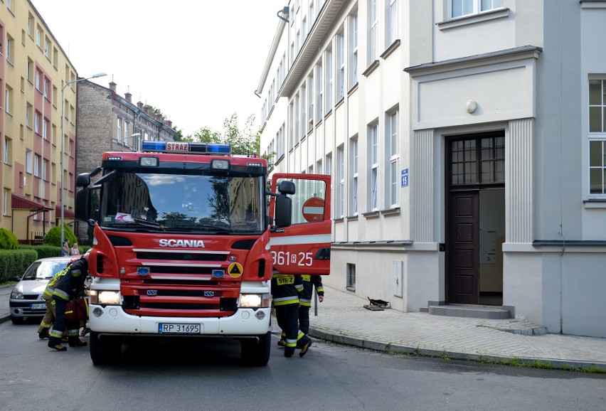 Pożar w Przemyślu. Paliło się w kuchni mieszkania na ul. Tarnawskiego [ZDJĘCIA]