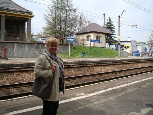 Dworzec kolejowy w Chełmku PKP zdecydowało się przekazać za darmo gminie