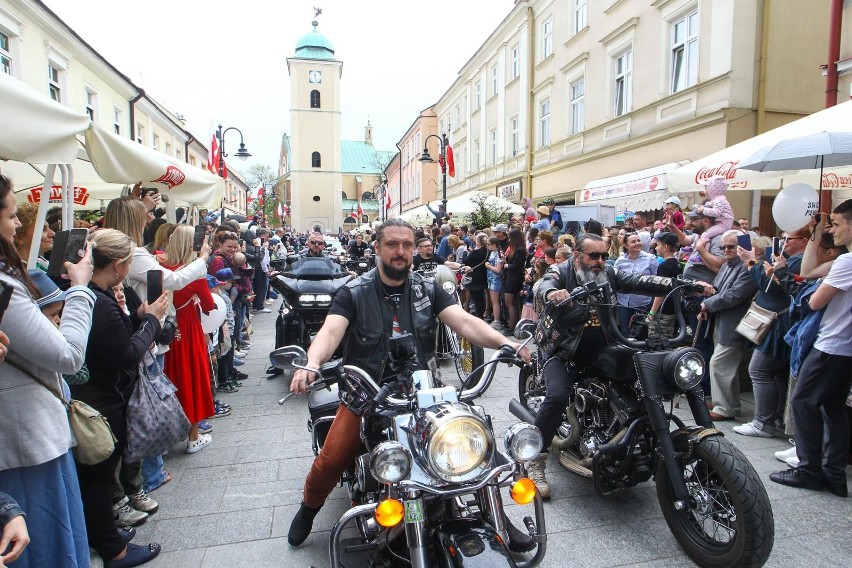 Ulica 3 Maja to reprezentacyjny deptak Rzeszowa, nazywany...