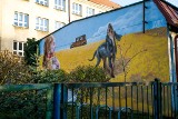 Gdańsk: Nowy mural na ścianie Szkoły Podstawowej nr 14 na Siedlcach [zdjęcia]