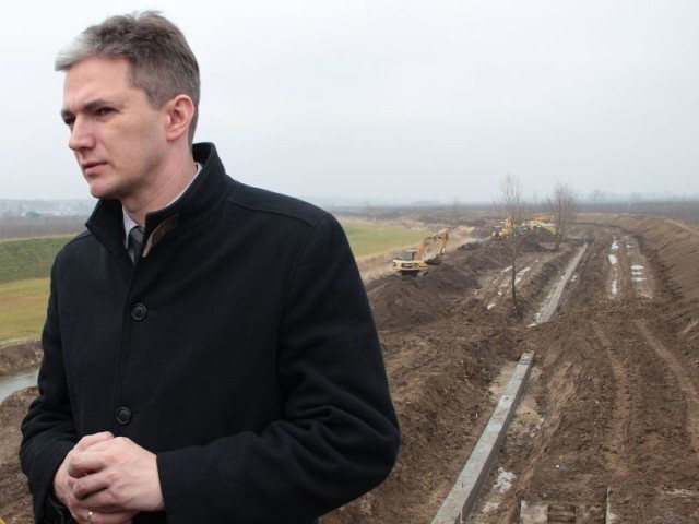 Inwestycje przeciwpowodziowe oglądał kilka dni temu marszałek województwa Adam Jarubas.