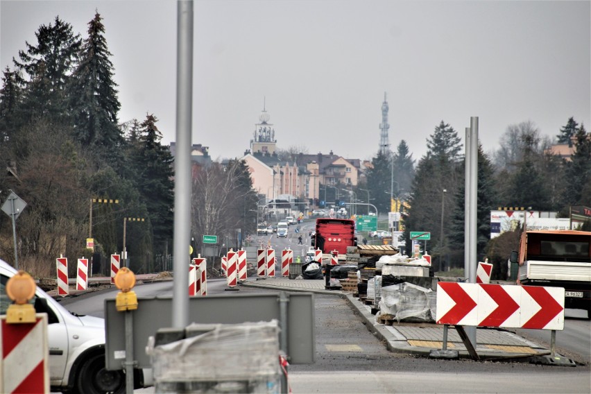 - Te remonty to dla nas prawdziwa katorga – mówi mieszkaniec...