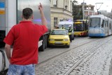 Wypadek na Nowym Świecie. Tramwaje jadą objazdami