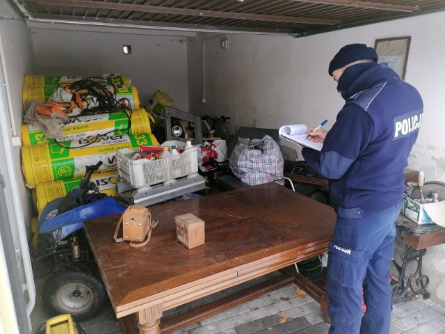 Policjanci odzyskali większość skradzionych rzeczy.