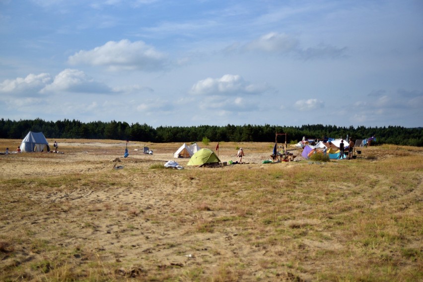 Warsztaty Fundacji OnEarth na Pustyni Błędowskiej, lipiec...