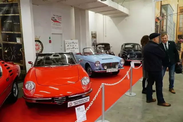 W Muzeum Motoryzacji Automobilklubu Wielkopolski znajdziemy samochody z okresu międzywojnia - Forda T i Metz Plan Roadster, ale też Tarpana, Fiata 126p i... Ferrari 308GTB!