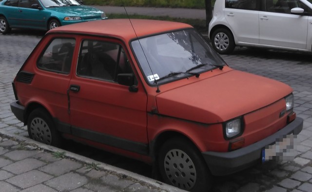 Fiat 126p z ul. Sudeckiej