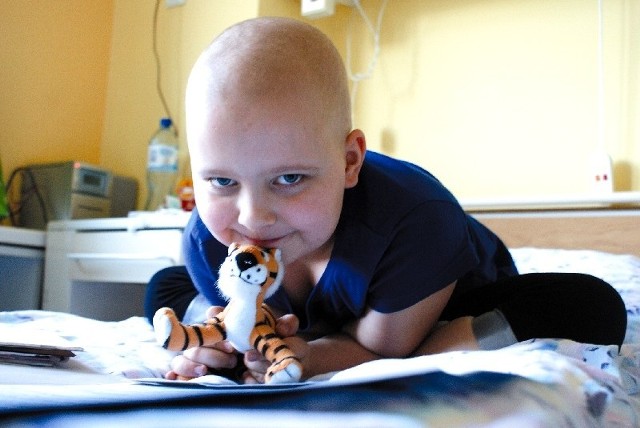 Chora na białaczkę Wiktorka chciałaby pojechać do Disneylandu. To jej największe dziecięce marzenie. Każdy z nas może pomóc w jego spełnieniu.