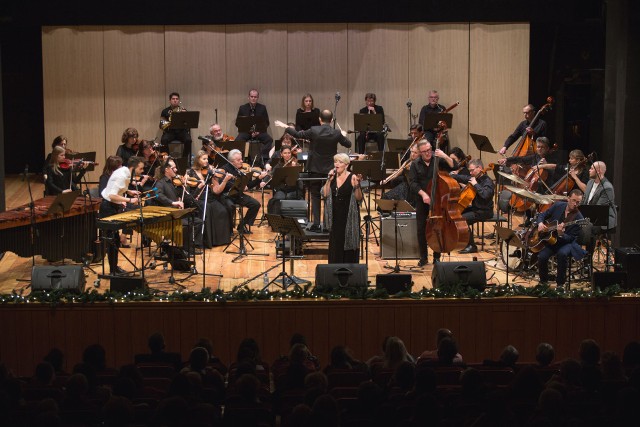 Karnawałowy koncert jazzowy - Krystyna Stańko z zespołem i słupską orkiestrą.
