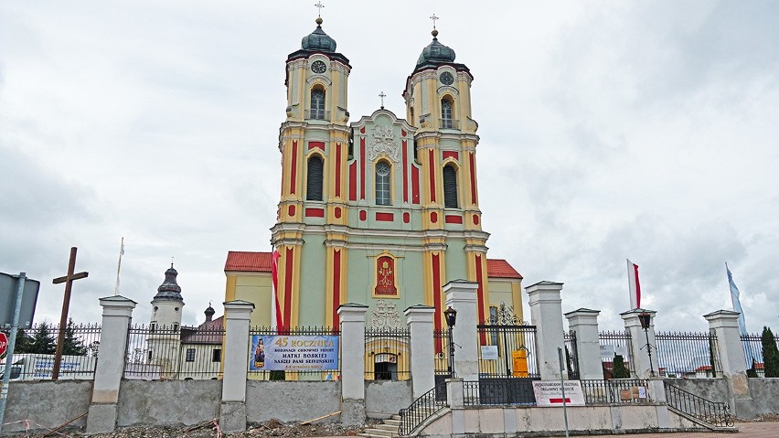 W latach 1760–1779 dokonano przebudowy kościoła w stylu...