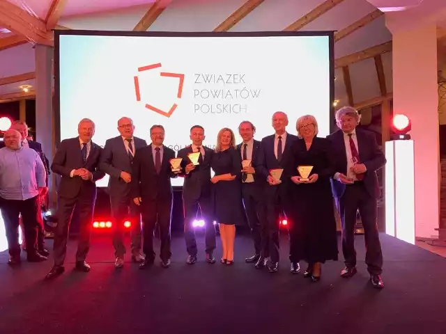 Uroczyste wręczenie nagród laureatom rankingu odbyło się 29 września w trakcie XXVI Zgromadzenia Ogólnego Związku Powiatów Polskich w Ossie (woj. łódzkie).