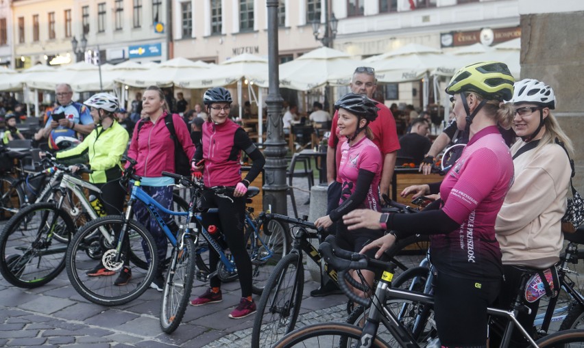 Festiwalowa Parada Rowerowa przejechała ulicami Rzeszowa. W lipcu Rzeszów Bike Festival 2022 [ZDJĘCIA]