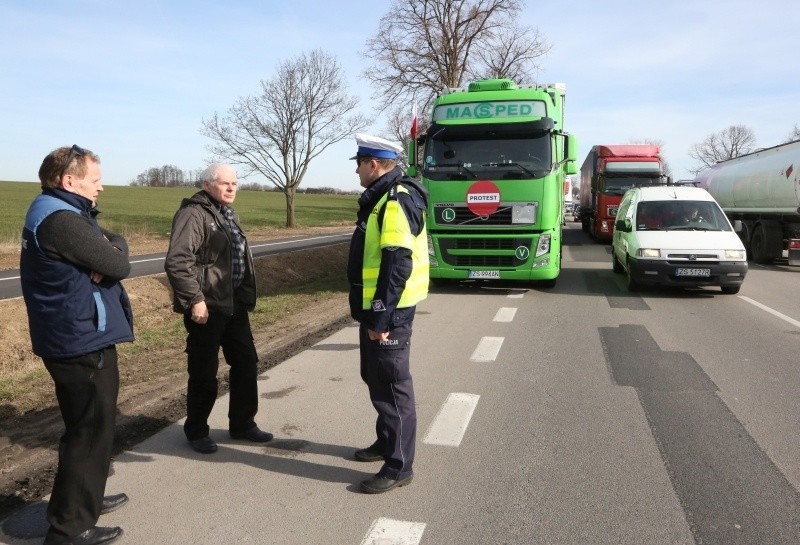Protest kierowców ciężarówek na A6