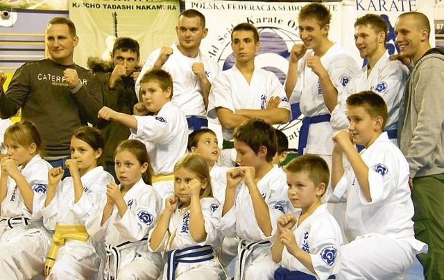 Fight Team Seido Karate bierze udział w zawodach o ogólnokrajowym zasięgu, skąd zawodnicy przywożą mnóstwo medali
