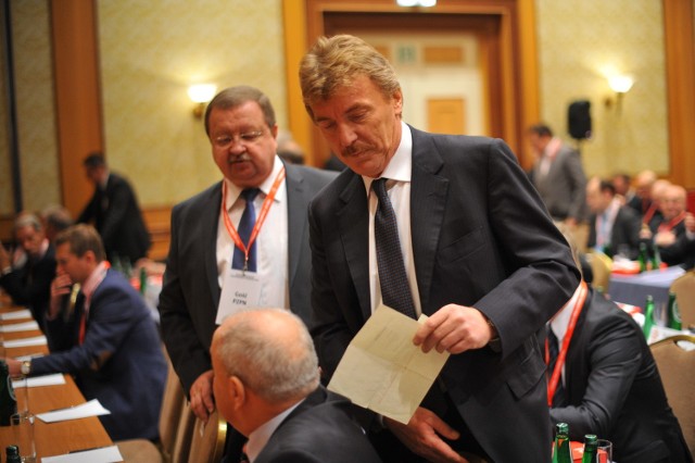 Nowy prezes PZPN - Zbigniew Boniek