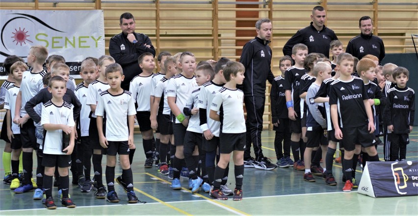 Młodzi piłkarze zagrali w Chrząstowicach o puchar przewodniczącego TSKN