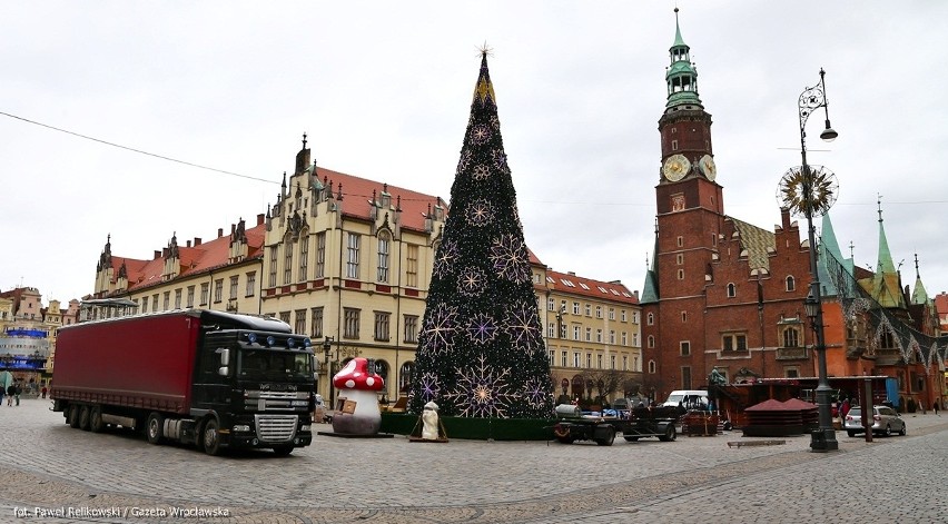 Koniec Jarmarku Bożonarodzeniowego na Rynku