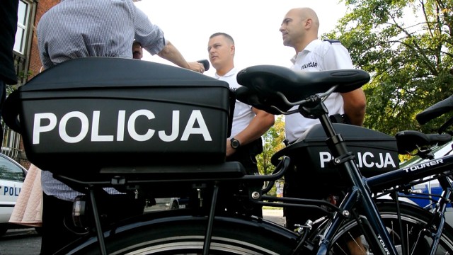 Policjanci z Kołobrzegu otrzymali dwa nowe rowery.