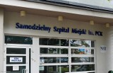 Ognisko koronawirusa w szpitalu miejskim w Białymstoku. Zakażeni pacjenci, personel i kapelan (ZDJĘCIA)