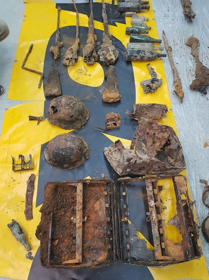 Niewybuchy w Mikołowie: Wykopany przy DK 81 arsenał trafił do muzeum ZDJĘCIA