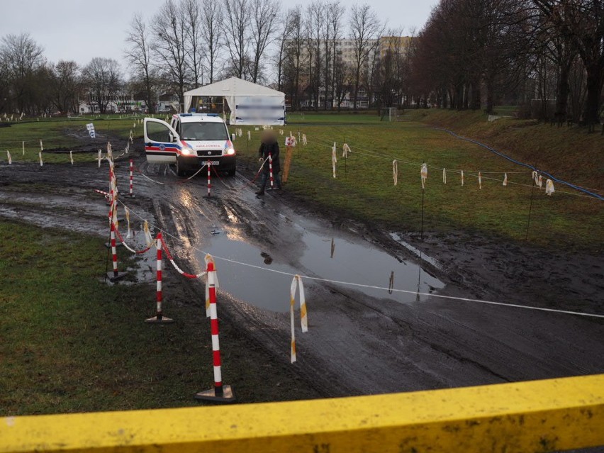 - Osłabione, chore osoby, często z bardzo wysoką temperaturą...