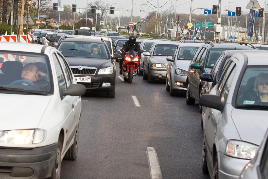 -  Motocykl jest bardziej mobilnym pojazdem, przyspiesza...