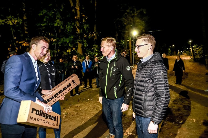 Otwarcie oświetlonej trasy biegowej w lesie na Pietraszach