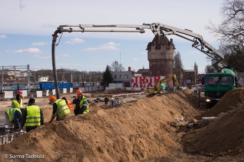 Stargard rozkopany. Na jakim etapie jest budowa Zintegrowanego Centrum Przesiadkowego, ronda przy Szczecińskiej i przebudowa al. Żołnierza? 