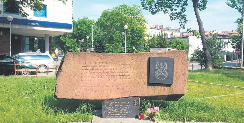 Pomnik poświęcony wykonawcom udanego zamachu na Franza...