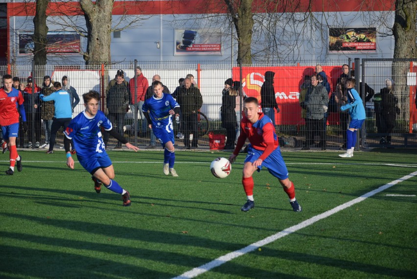 Stilon Gorzów (na niebiesko) z walki o CLJ U-17 został...