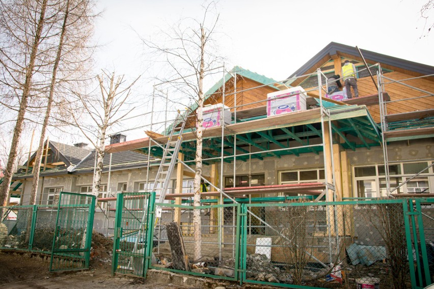 Zakopane. Ruszyły remontu ulic i szkoły pod Giewontem [ZDJĘCIA]