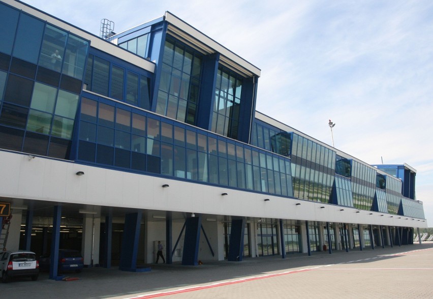 Wielki remont terminala B w Pyrzowicach, najstarszego na lotnisku od 28.08. Przygotowania do budowy terminala centralnego w Katowice Airport